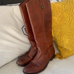 Women’s leather Frye Melissa button riding boots size 8